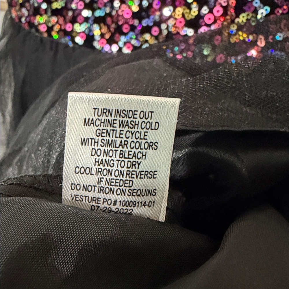 Zenzi black dress with sequin top, girl‘s size small (6/6X) - Picture 6 of 6